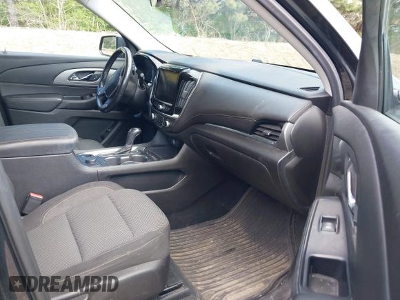 2018 Chevrolet Traverse LT Cloth with VIN 1GNERGKW5JJ204737, listed as a IAAI auction lot 42019256 with 172,064 mi miles. Bid and sale history available at carsss.com. Image 5.