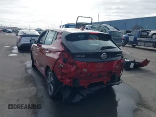 2019 Nissan LEAF SV z VIN 1N4AZ1CP2KC301692, wystawiony jako IAAI lot #41255433 z przebiegiem 36 916 mil mil oraz . Historia ofert i sprzedaży dostępna na DreamBid. Obrazek 3.