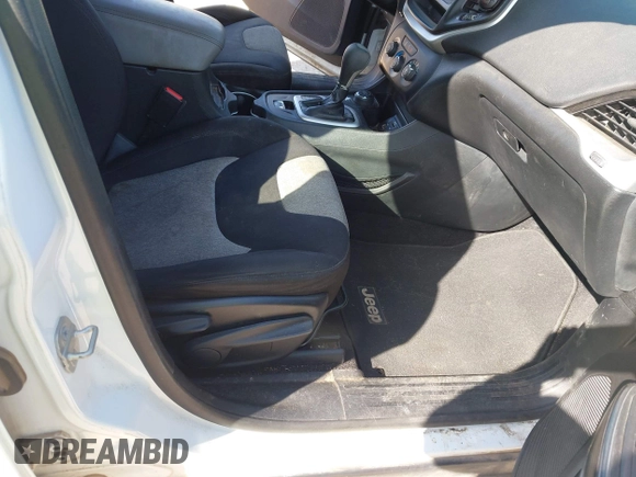 2014 Jeep Cherokee Sport with VIN 1C4PJMAB5EW171799, listed as a IAAI auction lot 41979110 with 155,851 mi miles. Bid and sale history available at carsss.com. Image 8.
