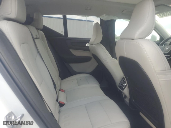 2021 Volvo XC40 Momentum with VIN YV4162UK2M2457748, listed as a Copart auction lot 64302853 with 16,314 mi miles. Bid and sale history available at carsss.com. Image 11.