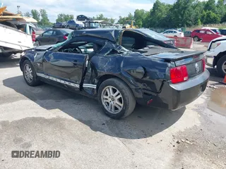 2009 Ford Mustang with VIN 1ZVHT80N395126614, listed as a IAAI auction lot 42322380 with 51,373 mi miles and . Bid and sale history available at DreamBid. Image 3.