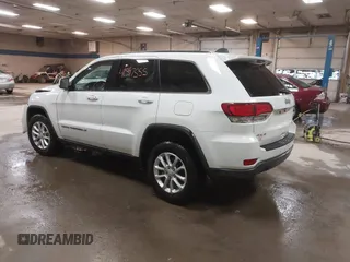 2022 Jeep Grand Cherokee WK Laredo E with VIN 1C4RJFAG7NC175466, listed as a IAAI auction lot 41597555 with 47,879 mi miles. Bid and sale history available at carsss.com. Image 3.