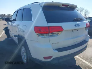 2017 Jeep Grand Cherokee Altitude z VIN 1C4RJFAG2HC684482, wystawiony jako IAAI lot #41681634 z przebiegiem 109 095 mil mil oraz . Historia ofert i sprzedaży dostępna na DreamBid. Obrazek 3.