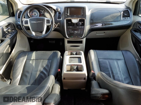 2015 Chrysler Town & Country Touring with VIN 2C4RC1BG8FR645492, listed as a Copart auction lot 51980835 with 117,958 mi miles and Non Repairable. Bid and sale history available at carsss.com. Image 8.
