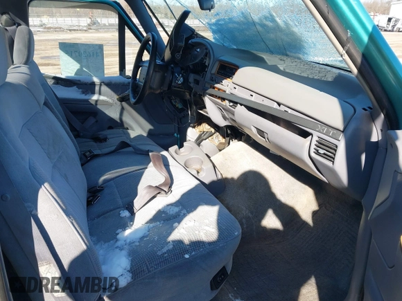 1994 Ford F-150 with VIN 1FTDF15Y9RNB04748, listed as a IAAI auction lot 41620715 with 1 mi miles. Bid and sale history available at carsss.com. Image 5.
