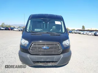 2017 Ford Transit z VIN 1FTYR2CM6HKB48706, wystawiony jako IAAI lot #42528900 z przebiegiem 110 363 mil mil oraz . Historia ofert i sprzedaży dostępna na DreamBid. Obrazek 12.