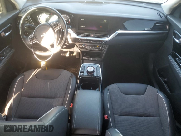 2022 Kia Niro S with VIN KNDCC3LG5N5122863, listed as a Copart auction lot 41667725 with 42,489 mi miles and Salvage Title. Bid and sale history available at DreamBid. Image 8.
