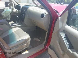 2007 Ford Explorer XLT z VIN 1FMEU73E77UB16711, wystawiony jako IAAI lot #42544695 z przebiegiem 229 462 mil mil oraz . Historia ofert i sprzedaży dostępna na DreamBid. Obrazek 5.