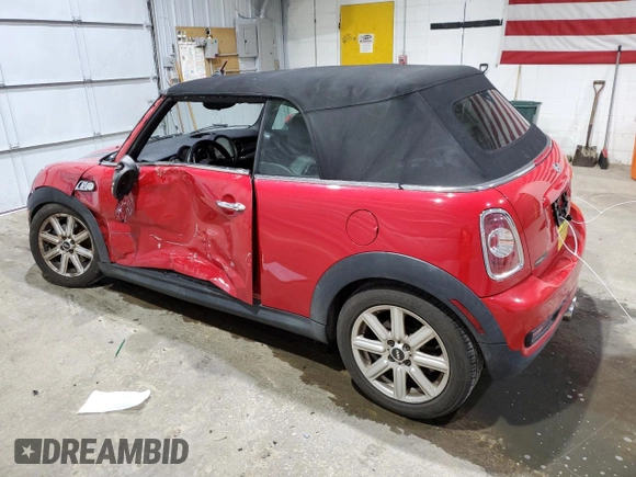 2014 MINI Convertible S z VIN WMWZP3C5XET706388, wystawiony jako Copart lot #51065435 z przebiegiem 122 379 mil mil oraz Szkoda całkowita • Salvage title. Historia ofert i sprzedaży dostępna na DreamBid. Obrazek 2.