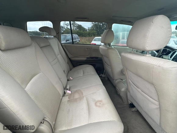 2006 Toyota Highlander Hybrid with VIN JTEDW21A860007558, listed as a Copart auction lot 82018204 with 256,404 mi miles and Clean Title. Bid and sale history available at carsss.com. Image 6.