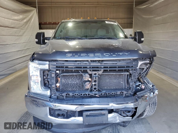 2017 Ford F-250 Lariat z VIN 1FT7W2BTXHED03169, wystawiony jako Copart lot #52261395 z przebiegiem 140 483 mil mil oraz Szkoda całkowita • Salvage title. Historia ofert i sprzedaży dostępna na DreamBid. Obrazek 5.