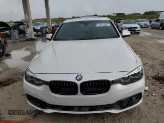 2018 BMW 3 Series 330i with VIN WBA8B9C56JEE82888, listed as a Copart auction lot 62343025 with 40,851 mi miles and Salvage title. Bid and sale history available at DreamBid. Image 5.