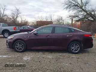 2020 Kia Optima LX z VIN 5XXGT4L33LG383504, wystawiony jako IAAI lot #41644910 z przebiegiem 70 227 mil mil oraz . Historia ofert i sprzedaży dostępna na DreamBid. Obrazek 14.