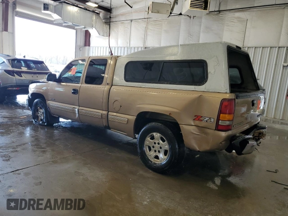 2001 Chevrolet Silverado 1500 LS with VIN 1GCEK19T51E127687, listed as a Copart auction lot 52700045 with Not Provided miles and Non Repairable. Bid and sale history available at DreamBid. Image 2.