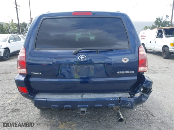 2005 Toyota 4Runner SR5 with VIN JTEZU14R658029145, listed as a IAAI auction lot 41899932 with 290,171 mi miles. Bid and sale history available at carsss.com. Image 6.