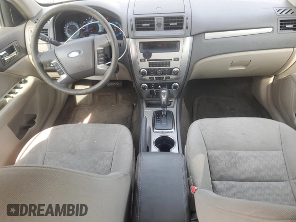 2010 Ford Fusion SE z VIN 3FAHP0HA2AR364858, wystawiony jako Copart lot #60855075 z przebiegiem 184 403 mil mil oraz Szkoda całkowita • Salvage title. Historia ofert i sprzedaży dostępna na DreamBid. Obrazek 8.