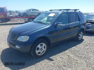 2002 Mercedes-Benz M 320/430/500 с VIN 4JGAB54EX2A340282, выставлен на аукционе IAAI как лот 42237129 с пробегом 179 374 миль миль и . История ставок и продаж доступна на DreamBid. Изображение 2.