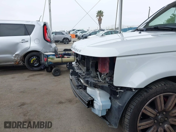 2013 Land Rover Range Rover Sport SC with VIN SALSH2E40DA800038, listed as a IAAI auction lot 42152992 with 119,438 mi miles and . Bid and sale history available at DreamBid. Image 6.
