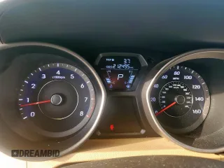 2013 Hyundai Elantra GLS с VIN 5NPDH4AE7DH433853, выставлен на аукционе Copart как лот 60228915 с пробегом 212 495 миль миль и Списание • Salvage title. История ставок и продаж доступна на DreamBid. Изображение 9.