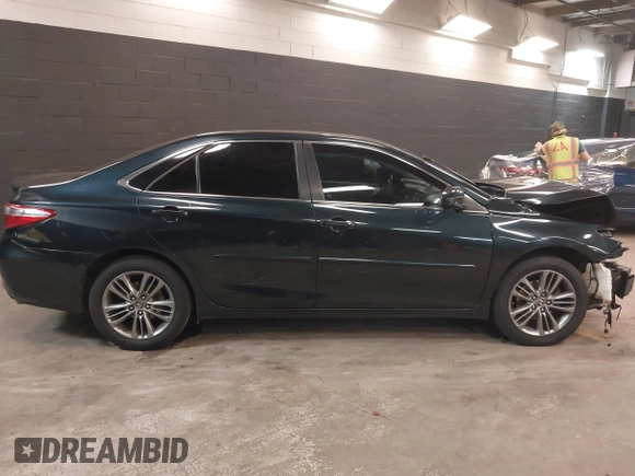 2015 Toyota Camry XLE z VIN 4T1BF1FK0FU023457, wystawiony jako IAAI lot #42333323 z przebiegiem 272 834 mil mil oraz . Historia ofert i sprzedaży dostępna na DreamBid. Obrazek 13.