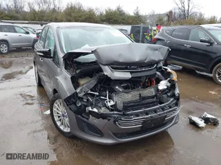 2013 Ford C-Max Hybrid SE with VIN 1FADP5AU2DL543064, listed as a IAAI auction lot 41721112 with 94,392 mi miles. Bid and sale history available at carsss.com. Image 6.