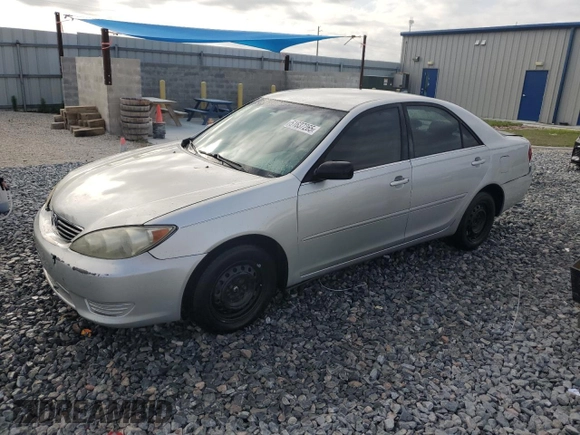 2006 Toyota Camry STD with VIN 4T1BE32K76U666957, listed as a Copart auction lot 51637265 with 303,409 mi miles and Salvage Title. Bid and sale history available at DreamBid. Image 1.