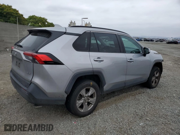 2022 Toyota RAV4 XLE with VIN 2T3W1RFV7NC192617, listed as a Copart auction lot 59564535 with 70,635 mi miles and Salvage title. Bid and sale history available at DreamBid. Image 3.