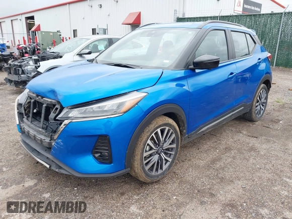 2024 Nissan Kicks SR with VIN 3N1CP5DV7RL525443, listed as a IAAI auction lot 42149572 with 28,320 mi miles. Bid and sale history available at carsss.com. Image 2.