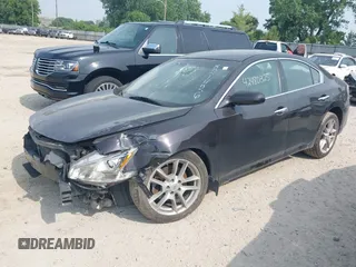 2010 Nissan Maxima SV with VIN 1N4AA5AP6AC821426, listed as a IAAI auction lot 42480325 with 139,501 mi miles and . Bid and sale history available at DreamBid. Image 18.