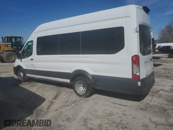 2022 Ford Transit with VIN 1FDVU4XG8NKA61060, listed as a Copart auction lot 86048524 with 33,522 mi miles and Salvage Title. Bid and sale history available at DreamBid. Image 2.
