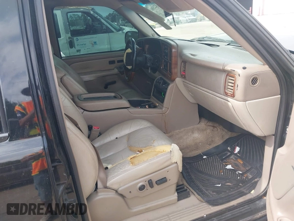 2003 GMC Yukon XL SLT z VIN 1GKEC16Z43J107189, wystawiony jako IAAI lot #42288816 z przebiegiem 312 532 mil mil oraz . Historia ofert i sprzedaży dostępna na DreamBid. Obrazek 5.