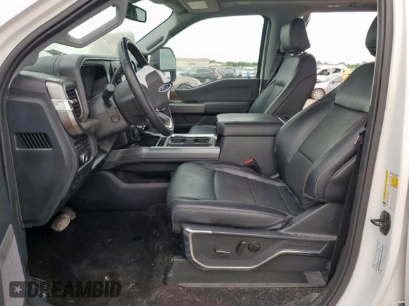 2024 Ford F-250 XL with VIN 1FT8W2BM9REC24042, listed as a Copart auction lot 60598605 with 28,099 mi miles and Salvage title. Bid and sale history available at DreamBid. Image 7.