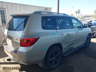 2008 Toyota Highlander Sport with VIN JTEDS43AX82060595, listed as a IAAI auction lot 41885581 with 209,600 mi miles. Bid and sale history available at carsss.com. Image 4.