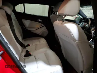 2020 Mercedes-Benz GLA 250 z VIN W1NTG4GBXLU030037, wystawiony jako Copart lot #50697205 z przebiegiem 68 463 mil mil oraz Szkoda całkowita • Salvage title. Historia ofert i sprzedaży dostępna na DreamBid. Obrazek 11.