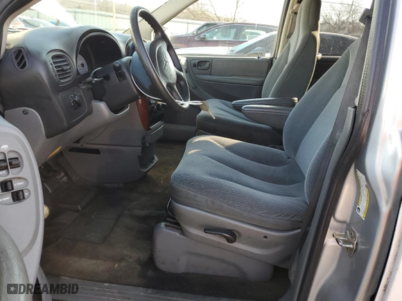 2005 Chrysler Town & Country with VIN 1C4GP45R45B233044, listed as a Copart auction lot 87425894 with 140,684 mi miles and Salvage Title. Bid and sale history available at carsss.com. Image 7.