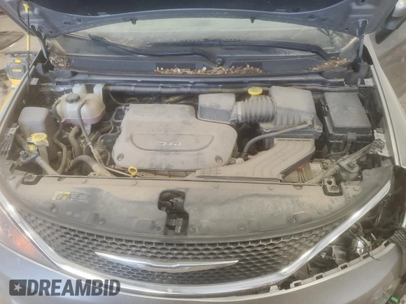 2017 Chrysler Pacifica Touring with VIN 2C4RC1DG8HR577601, listed as a Copart auction lot 60551505 with 149,174 mi miles and Non repairable. Bid and sale history available at DreamBid. Image 12.