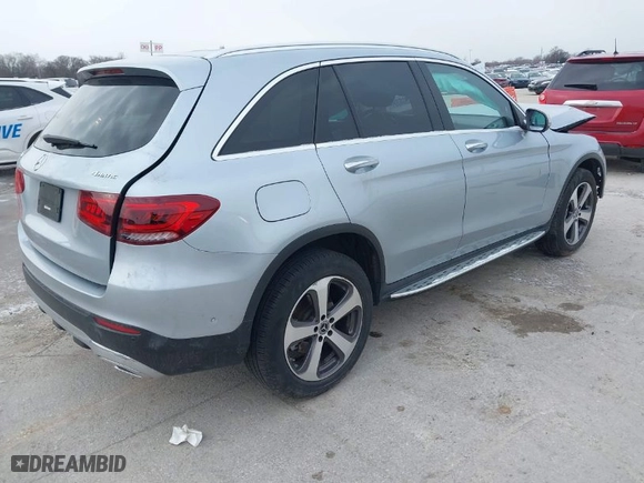 2021 Mercedes-Benz GLC with VIN W1N0G8EBXMF965111, listed as a IAAI auction lot 41597607 with 38,957 mi miles. Bid and sale history available at carsss.com. Image 4.