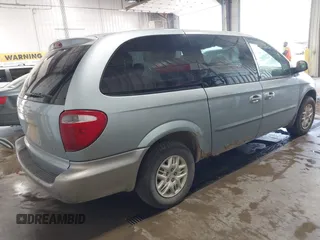 2003 Dodge Caravan Sport with VIN 2D4GP44R63R337716, listed as a IAAI auction lot 42767821 with 200,881 mi miles and . Bid and sale history available at DreamBid. Image 4.