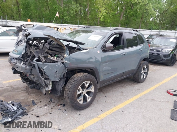2015 Jeep Cherokee Trailhawk z VIN 1C4PJMBB9FW676566, wystawiony jako IAAI lot #42303335 z przebiegiem 123 026 mil mil oraz . Historia ofert i sprzedaży dostępna na DreamBid. Obrazek 17.