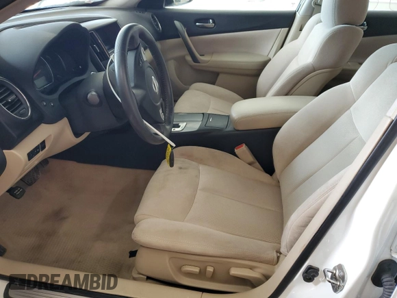 2014 Nissan Maxima SV z VIN 1N4AA5AP7EC915563, wystawiony jako Copart lot #58581365 z przebiegiem 32 347 mil mil oraz Szkoda całkowita • Salvage title. Historia ofert i sprzedaży dostępna na DreamBid. Obrazek 7.
