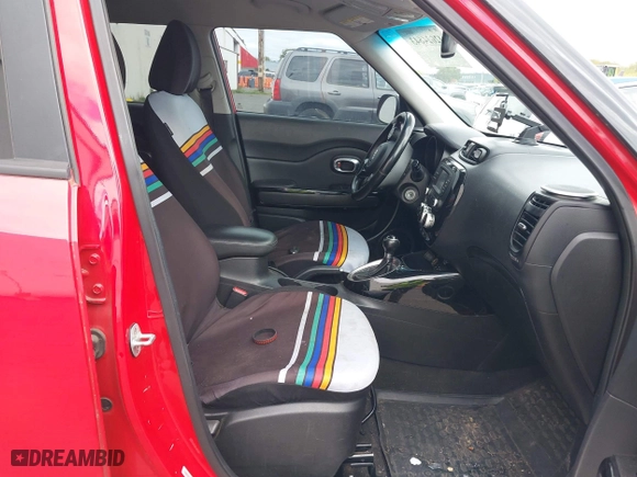 2014 Kia Soul ! with VIN KNDJX3A56E7704973, listed as a IAAI auction lot 42024643 with 160,354 mi miles. Bid and sale history available at carsss.com. Image 5.