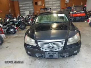 2005 Acura RL with VIN JH4KB16525C014577, listed as a IAAI auction lot 42191120 with 188,720 mi miles and . Bid and sale history available at DreamBid. Image 13.