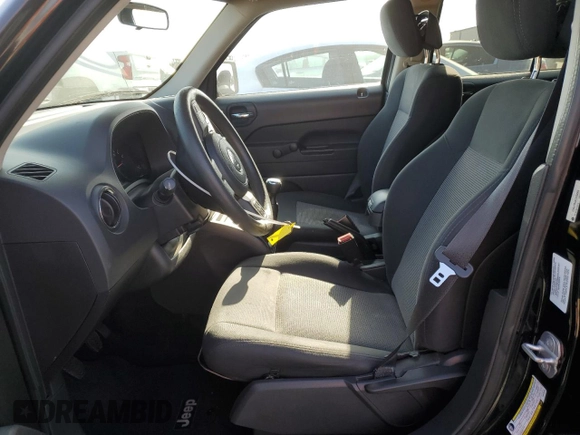 2012 Jeep Patriot Sport with VIN 1C4NJPBA6CD530505, listed as a Copart auction lot 62421155 with 155,496 mi miles and Salvage title. Bid and sale history available at DreamBid. Image 7.