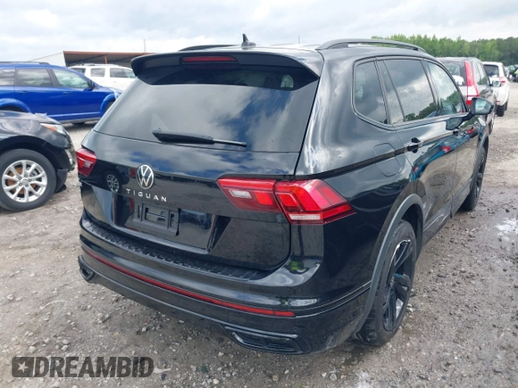 2023 Volkswagen Tiguan SE R-Line Black с VIN 3VVCB7AX3PM131427, выставлен на аукционе IAAI как лот 42314267 с пробегом 19 250 миль миль и . История ставок и продаж доступна на DreamBid. Изображение 4.