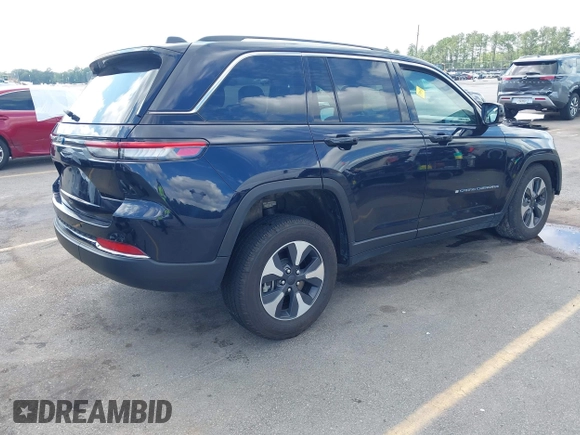 2024 Jeep Grand Cherokee with VIN 1C4RJYB63RC710199, listed as a IAAI auction lot 42484237 with 45,318 mi miles and . Bid and sale history available at DreamBid. Image 4.