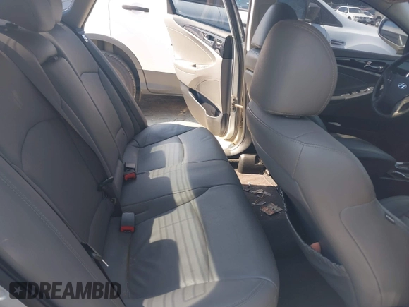 2011 Hyundai Sonata SE with VIN 5NPEC4AC0BH012927, listed as a IAAI auction lot 40395305 with 144,138 mi miles. Bid and sale history available at carsss.com. Image 8.