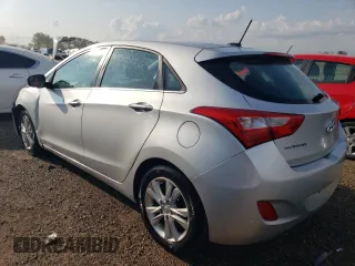 2014 Hyundai Elantra GT with VIN KMHD35LH1EU184769, listed as a Copart auction lot 61756033 with 71,615 mi miles and Salvage Title. Bid and sale history available at carsss.com. Image 2.