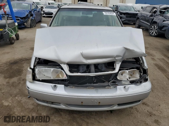2000 Volvo V70 with VIN YV1LW61J8Y2703877, listed as a Copart auction lot 78783034 with 257,747 mi miles and Salvage Title. Bid and sale history available at carsss.com. Image 5.