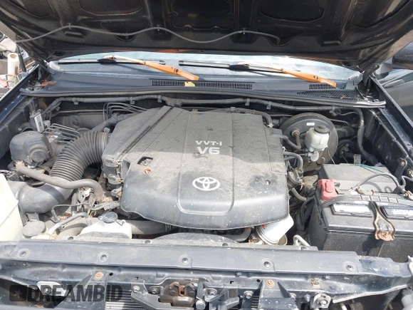 2013 Toyota Tacoma with VIN 3TMLU4EN4DM117239, listed as a IAAI auction lot 42494359 with 239,635 mi miles and . Bid and sale history available at DreamBid. Image 10.