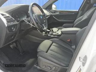 2024 BMW X4 xDrive30i z VIN 5UX33DT07R9X23990, wystawiony jako Copart lot #57439675 z przebiegiem 15 374 mil mil oraz Tytuł czysty. Historia ofert i sprzedaży dostępna na DreamBid. Obrazek 7.